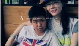 搞笑娱乐吃瓜少女视频