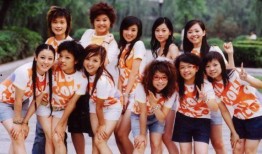 娱乐吃瓜酱女声唱的歌,女声演绎的甜蜜旋律，带你领略音乐的魅力